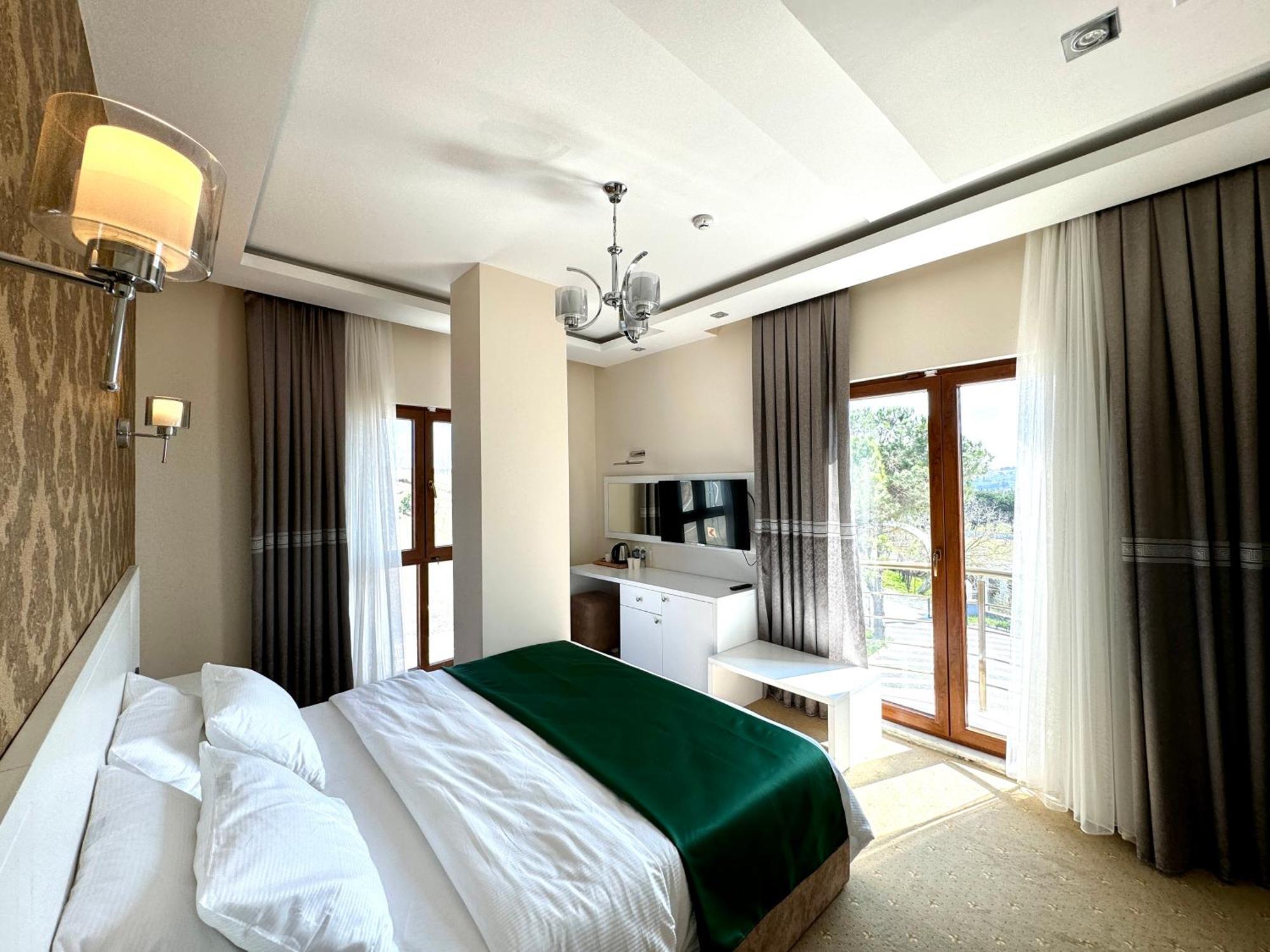 Green Roof Hotel & Spa Durusu Exterior photo