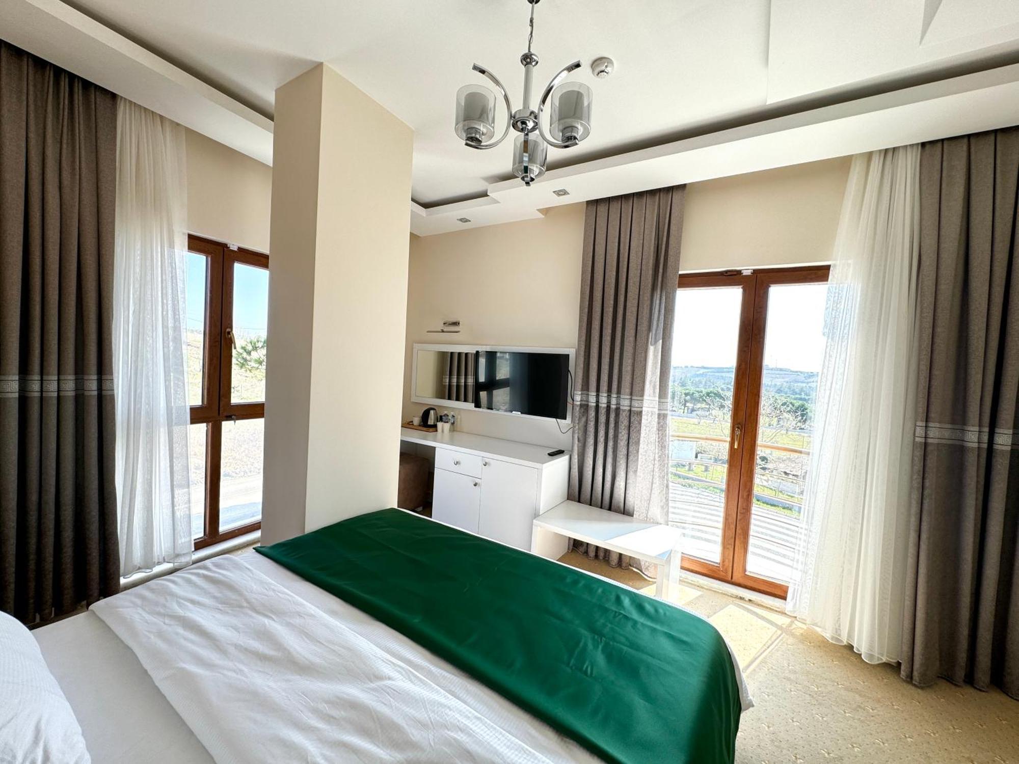 Green Roof Hotel & Spa Durusu Exterior photo